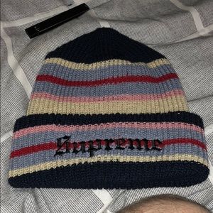 Brand new beanie, Supreme, Never worn